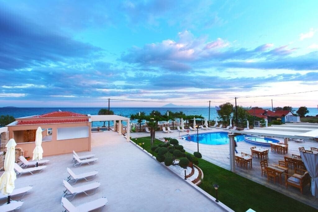 Blue View Hotel & Superior Suites 2* қонақ үйі