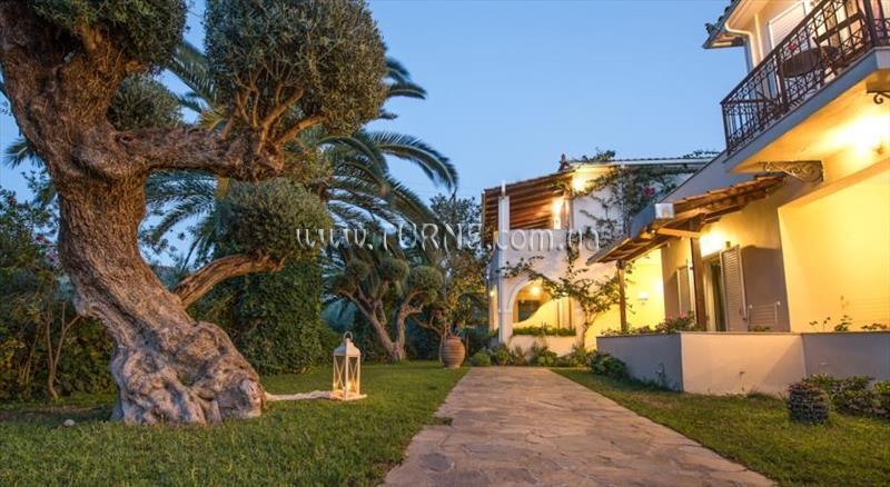 Фотография Villa Phoenix 3*