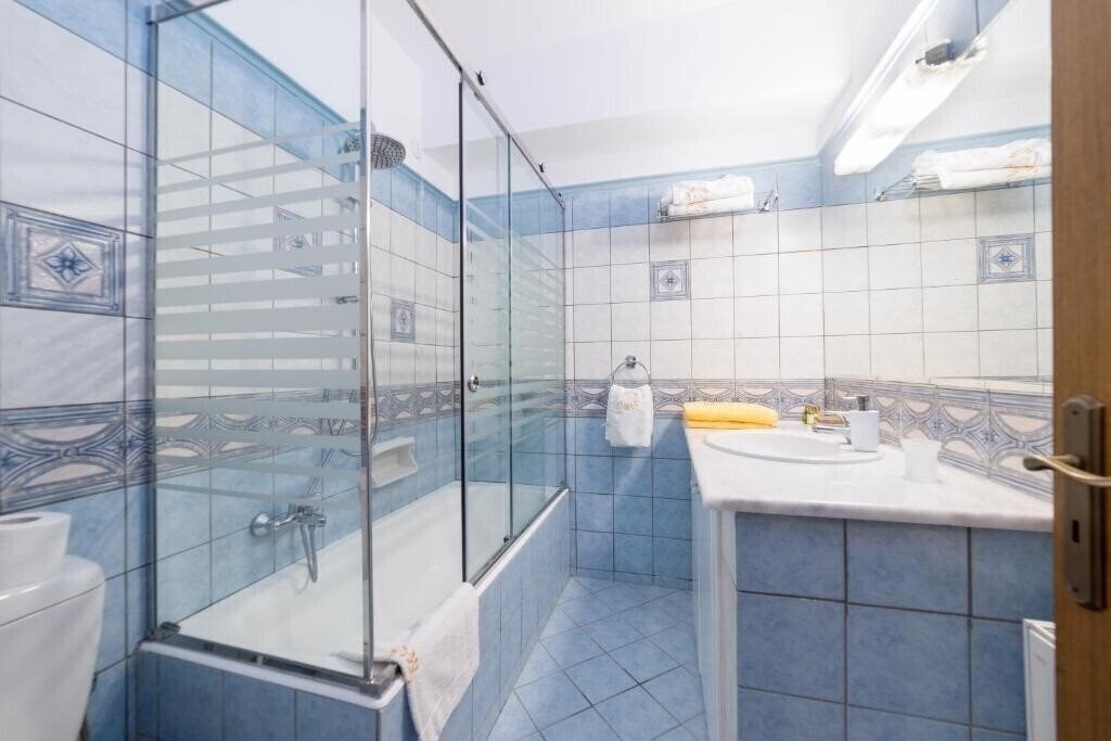 Andreolas Luxury Suites 5* фотосуреті