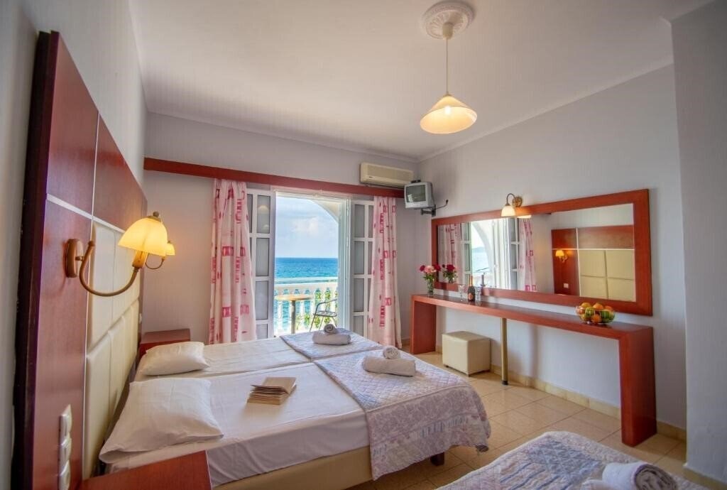 Картинка Agoulos Beach (ex. Agoulos Inn) 3*