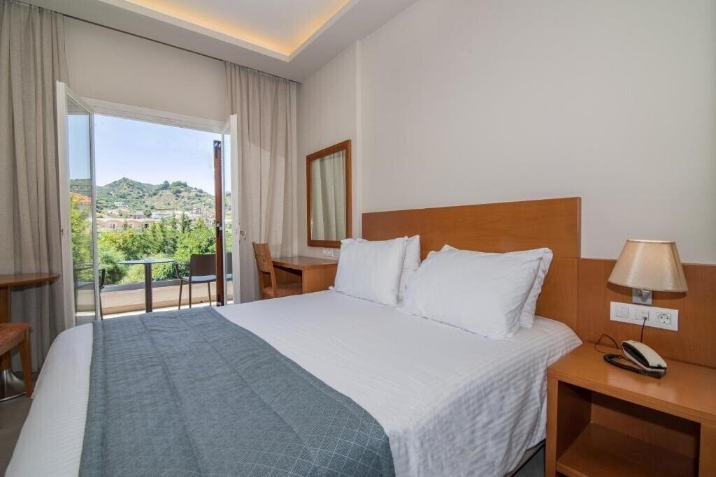 Palmyra Hotel 3* фотосуреті