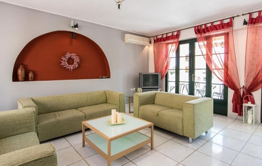 Bozikis Palace 2* суреті