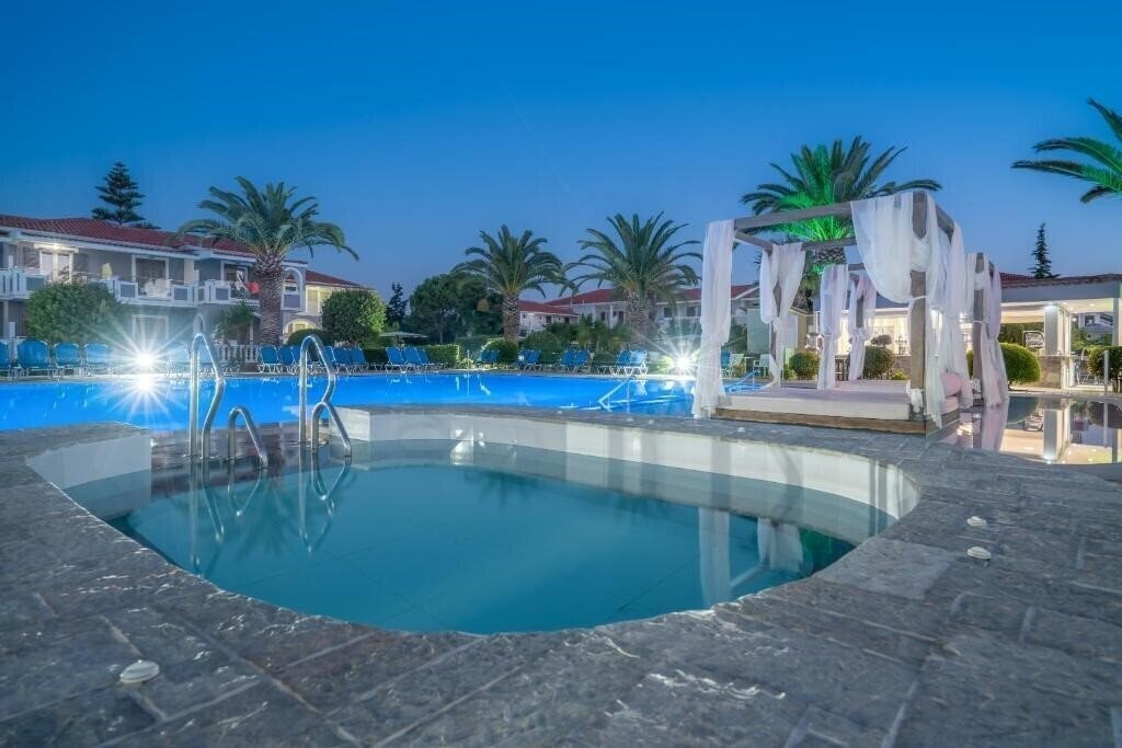 Фотография Golden Sun Hotel 4*
