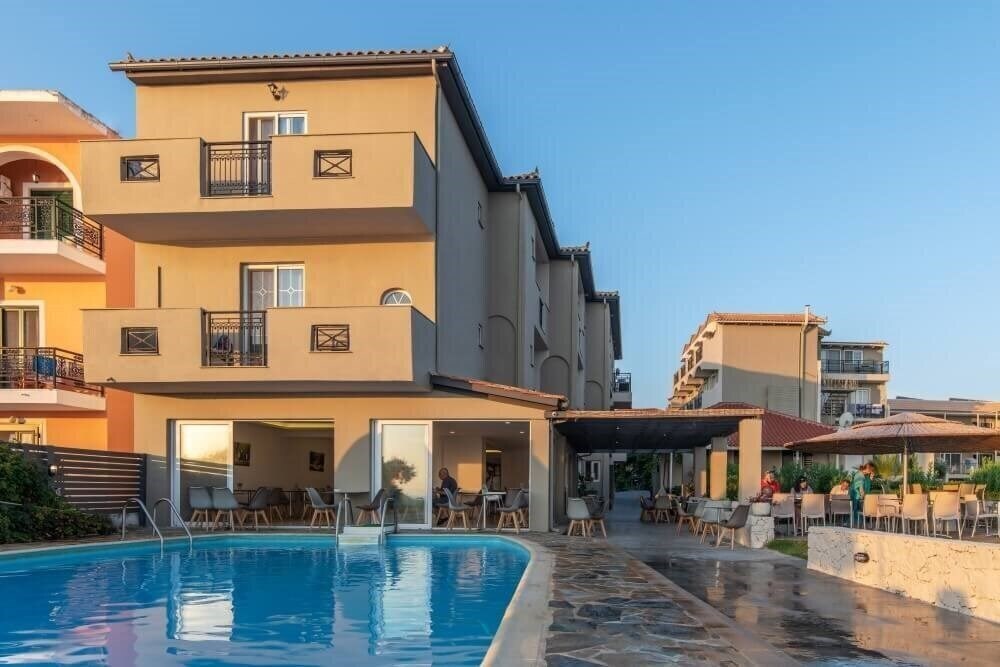 Фото Locanda Beach Hotel 4*