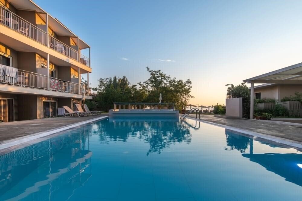 Locanda Beach Hotel 4* қонақ үйі