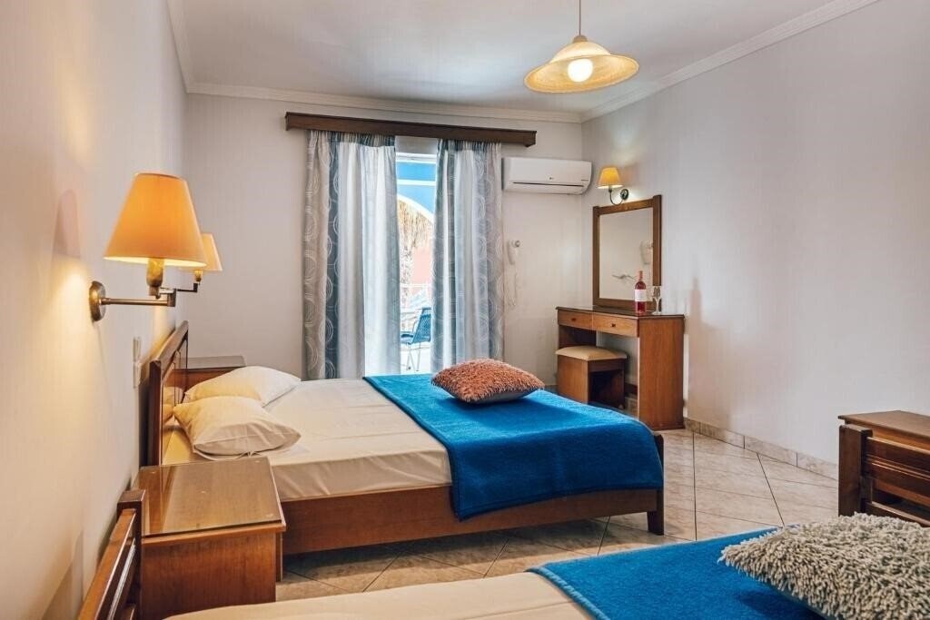 Blue Waves Hotel 3* суреті