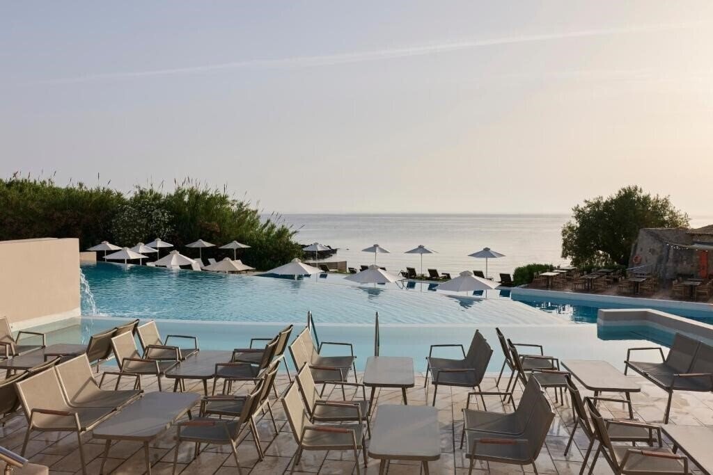 Atlantica Eleon Grand Resort 5* қонақ үйі