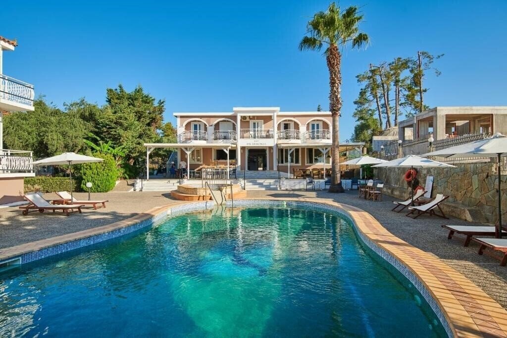 Изображение Megara 2*