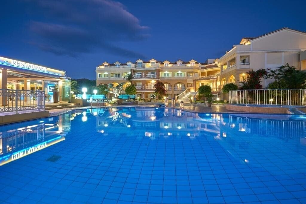 Отель Ionion Blue Hotel 3*