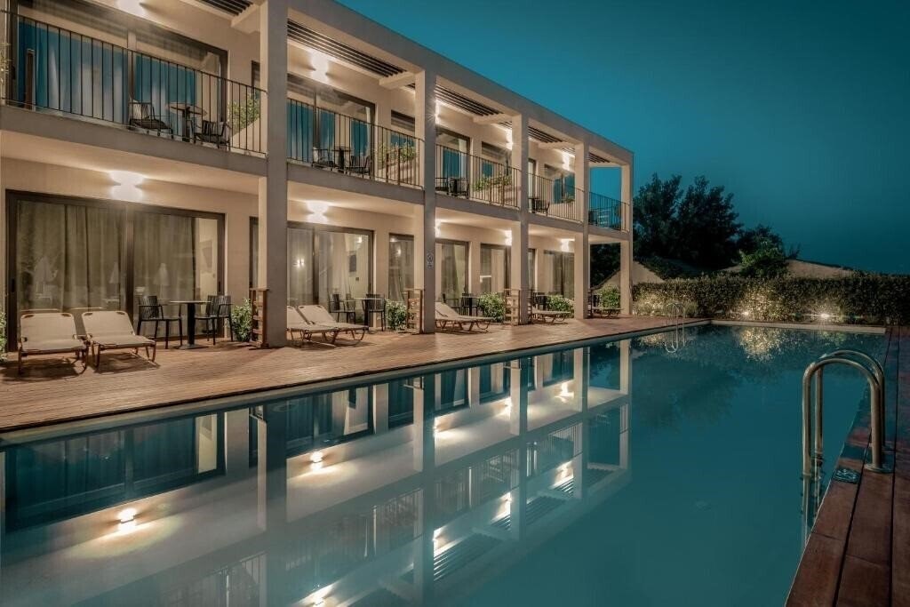 New Beach 4* суреті