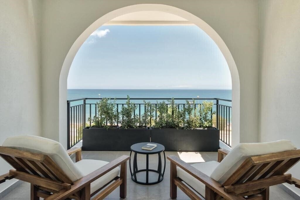 Bitzaro Boutique Hotel 4* қонақ үйі