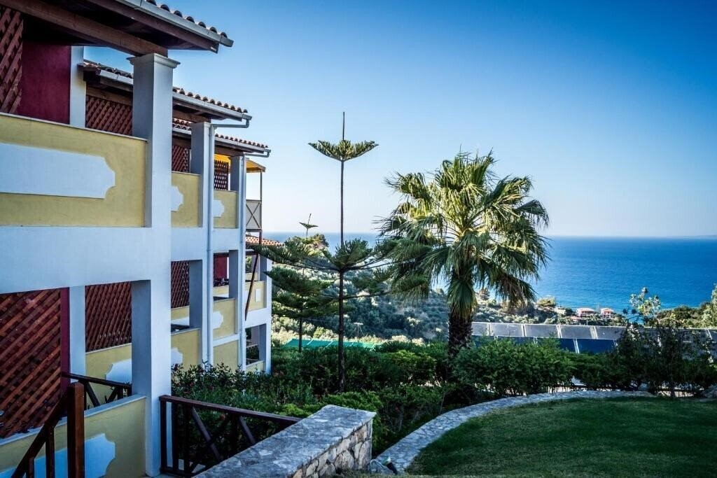 Фотография Sea View Village 4*