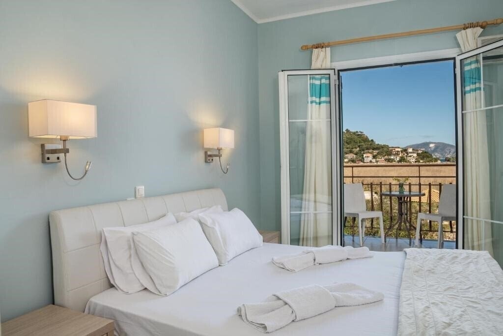 Отель Studios & Apartments Herodotos 3*