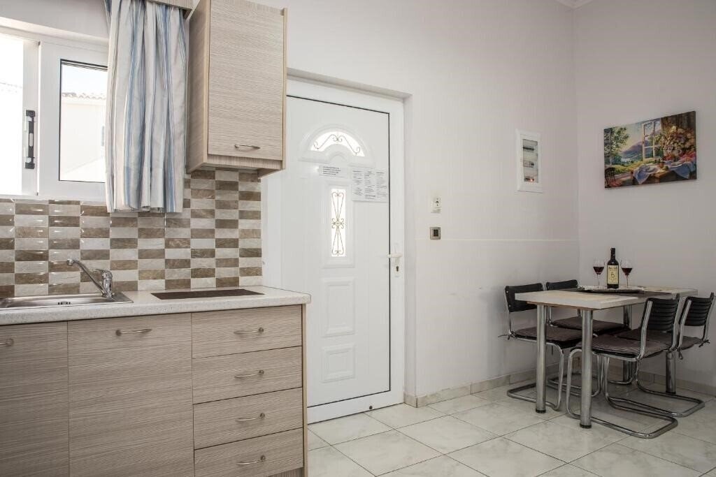 Картинка Tom & John Center 4*