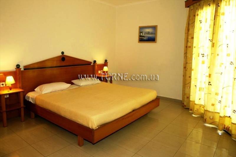 Отель The Plaza Palace 4*