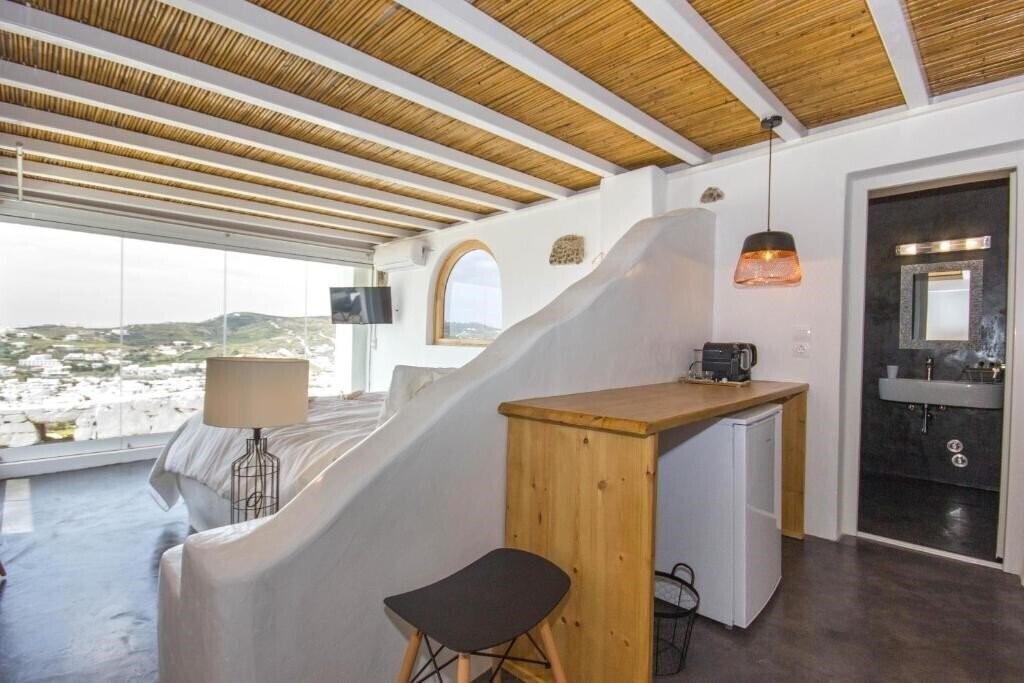 Anixi Lounge Suites - Adults Only 3* суреті