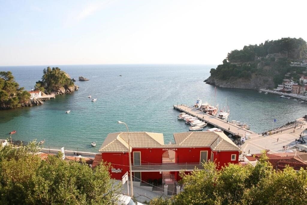 Acrothea Hotel Apartments 3* фотосуреті