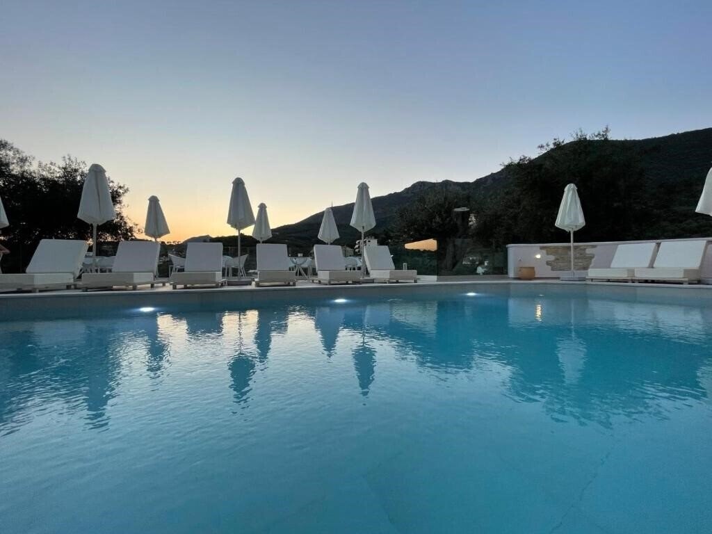 Отель Gallery Suites Parga 4*