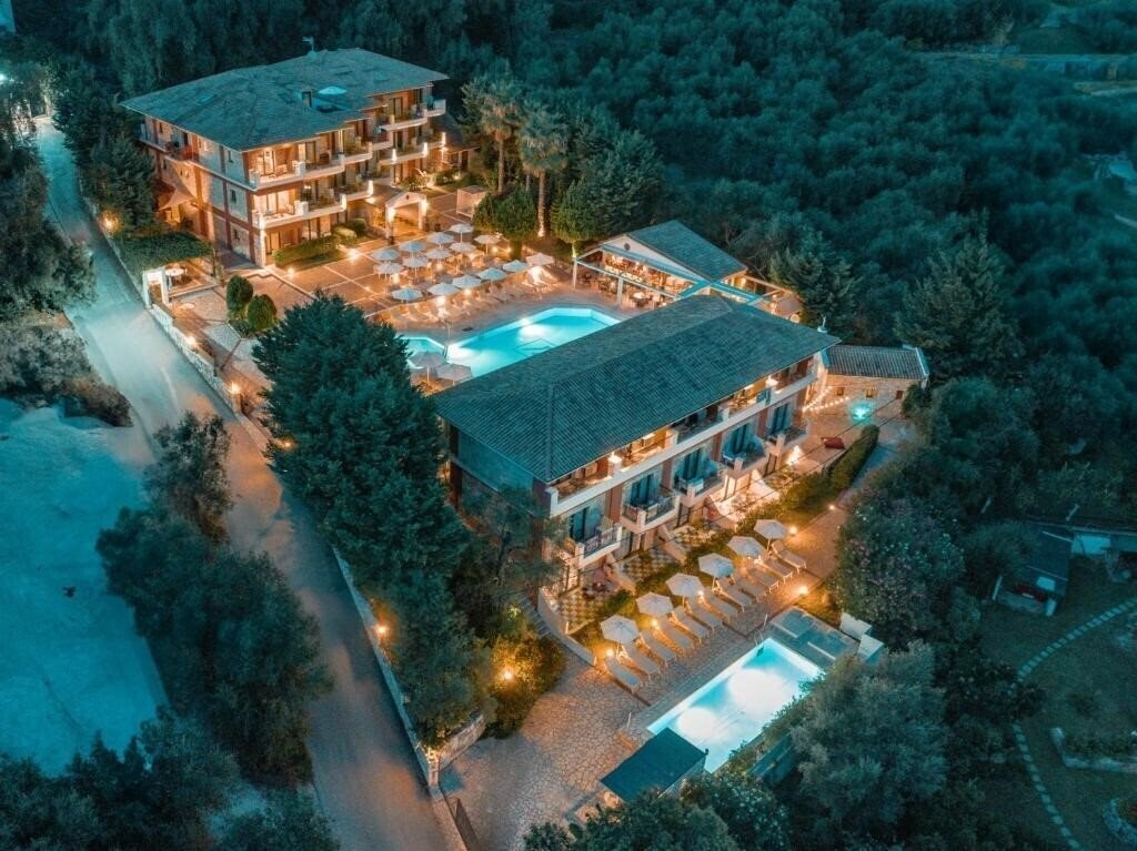 Фото Dracos Hotel 3*