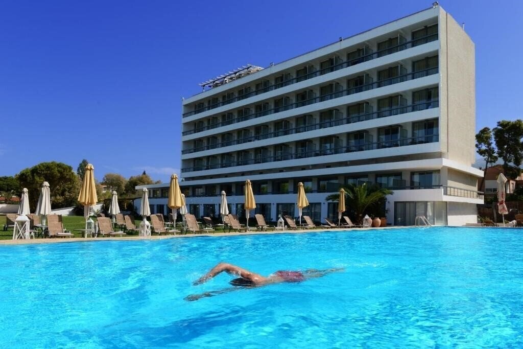 Achaia Beach Hotel 4* қонақ үйі