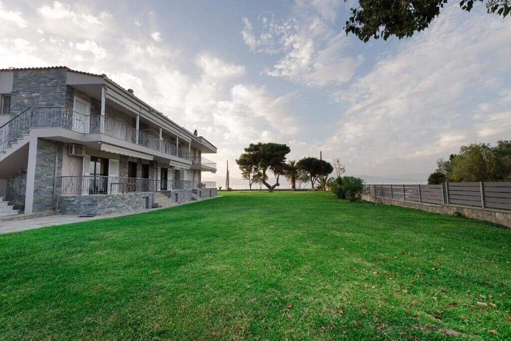 Punda 4 Seasons 3* суреті