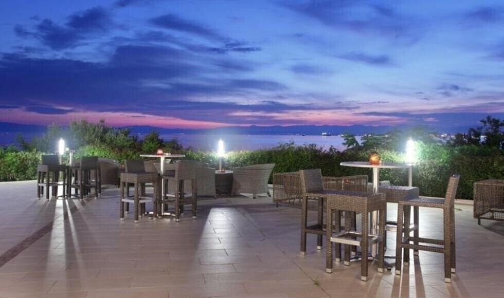 Messinian Bay 3* фотосуреті