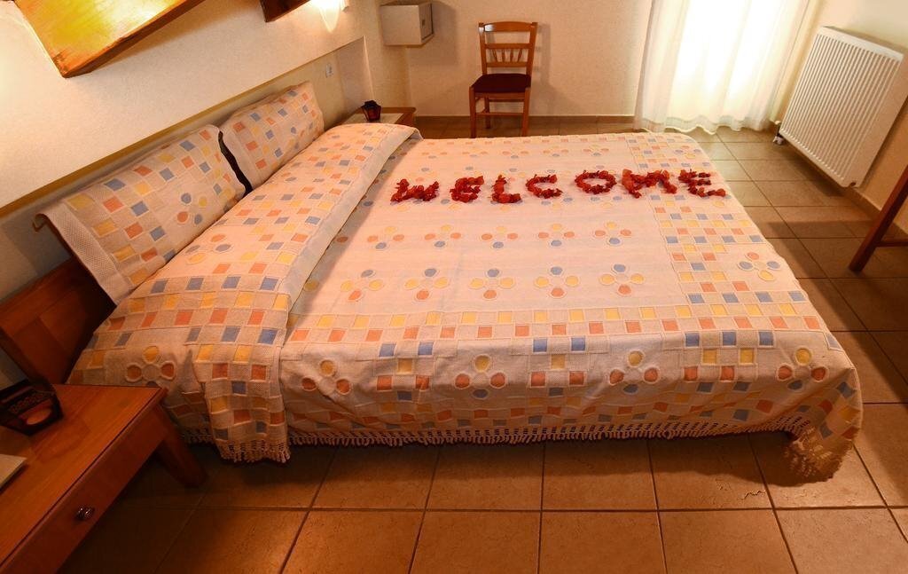 Brati II Beach Hotel 2* фотосуреті