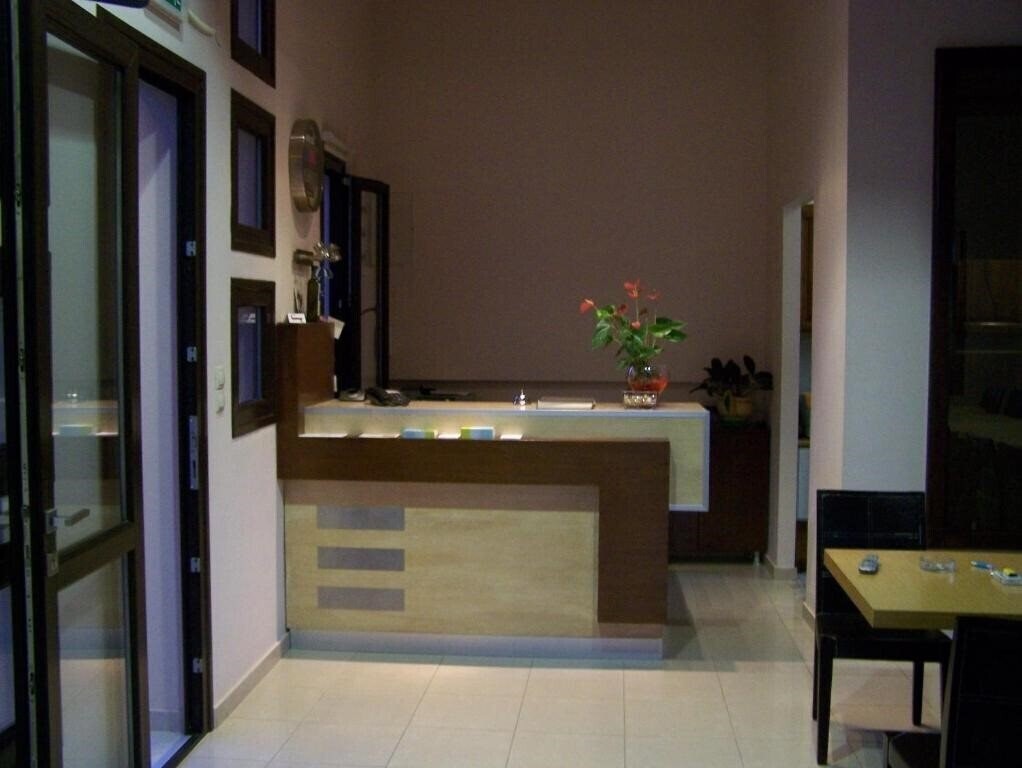 Фото Avaton Hotel 1*