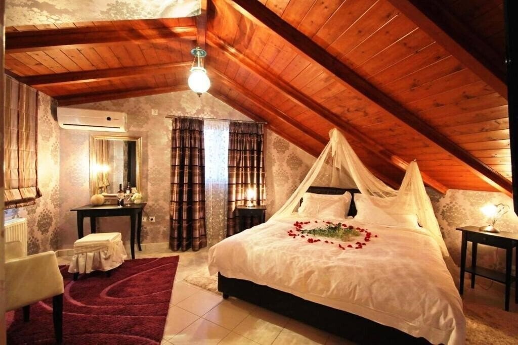 Изображение Palatino 3*