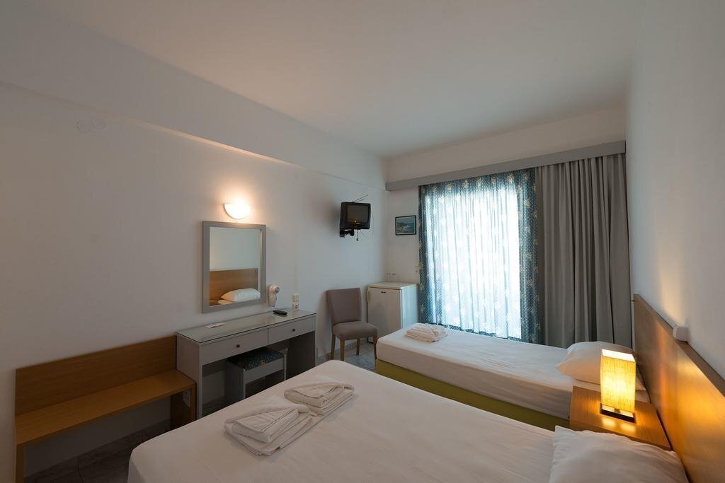 Фото Niforeika Beach 3*