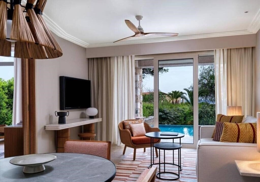 Фото The Westin Resort Сosta Navarino 5*