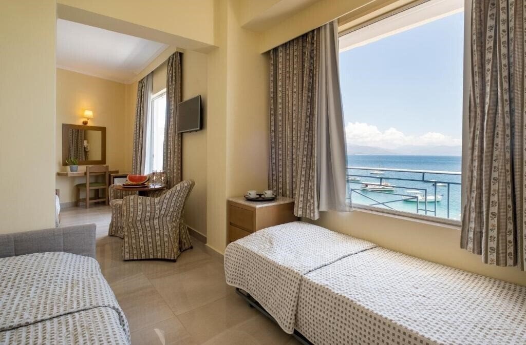 Фото Dolfin Hotel 3*