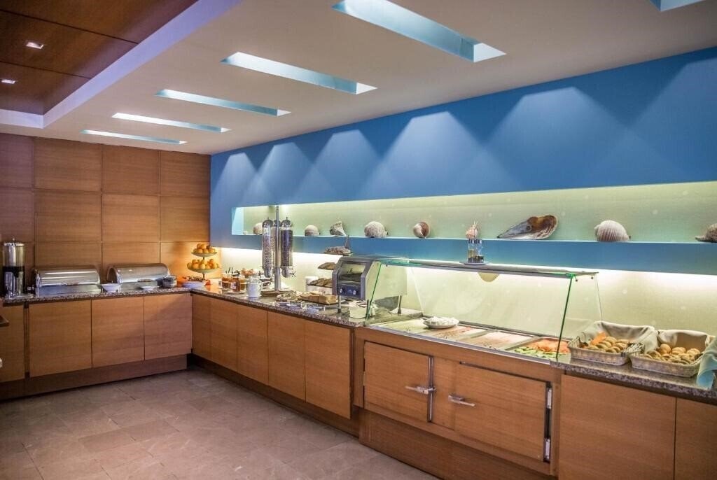 Dolfin Hotel 3* суреті