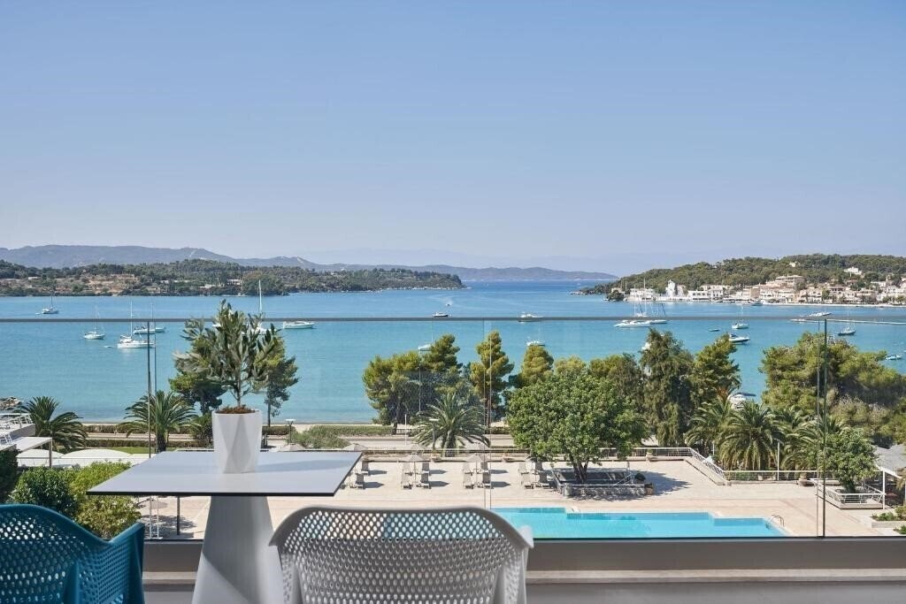 Aks Porto Heli 4* қонақ үйі