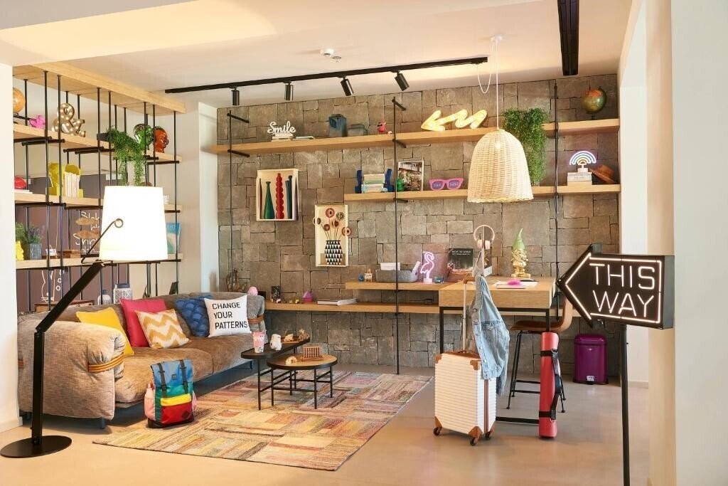 Moxy Patra Marina 3* қонақ үйі