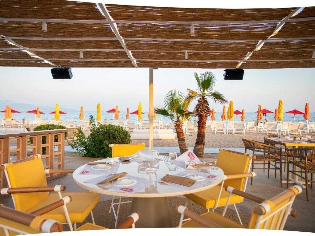 Buka Sandy Beach 4* суреті