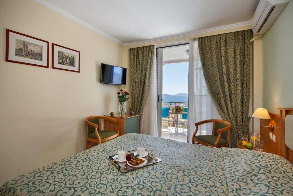 Отель Tolon Holidays Hotel 4*