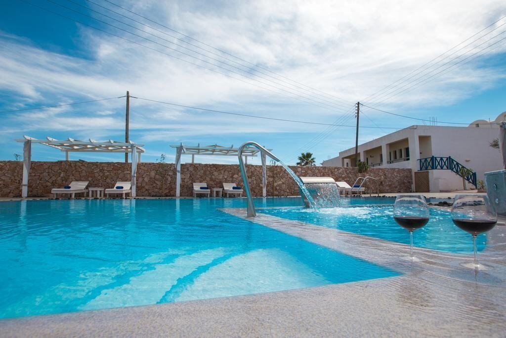 Odysseas Hotel 2* фотосуреті