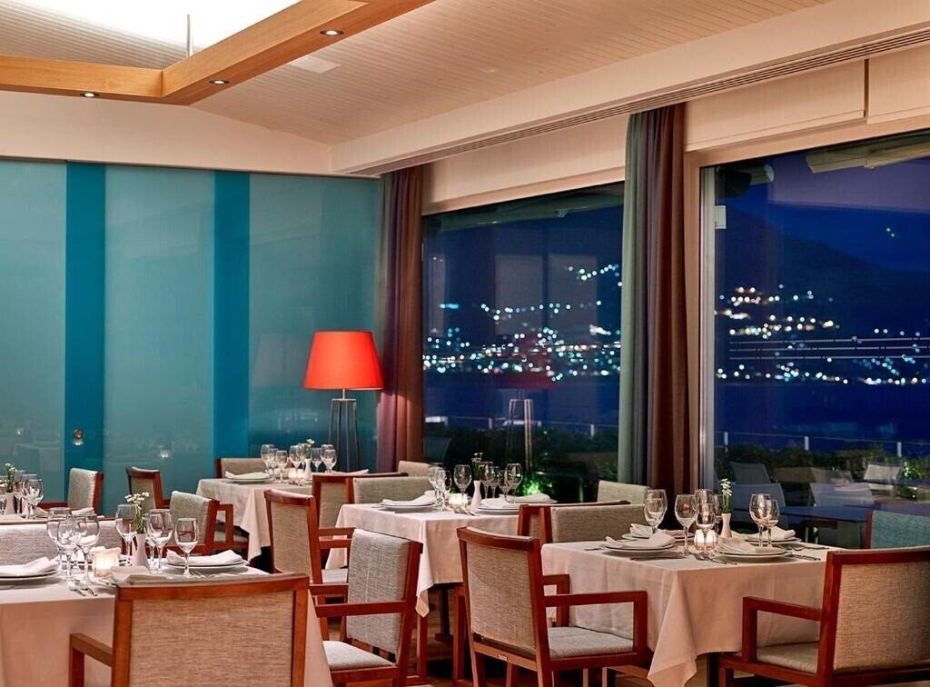 Pharae Palace 4* суреті