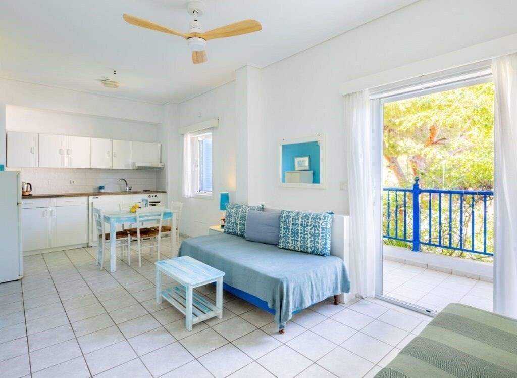 Изображение Daphne's Club Hotel Apartments 3*