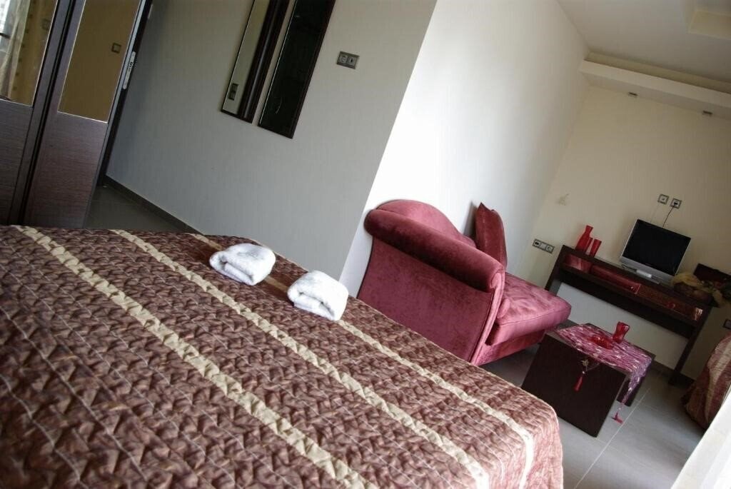 Фотография Dion Hotel 2*