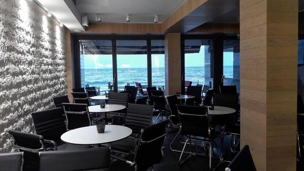 Zefyros Hotel 3* суреті