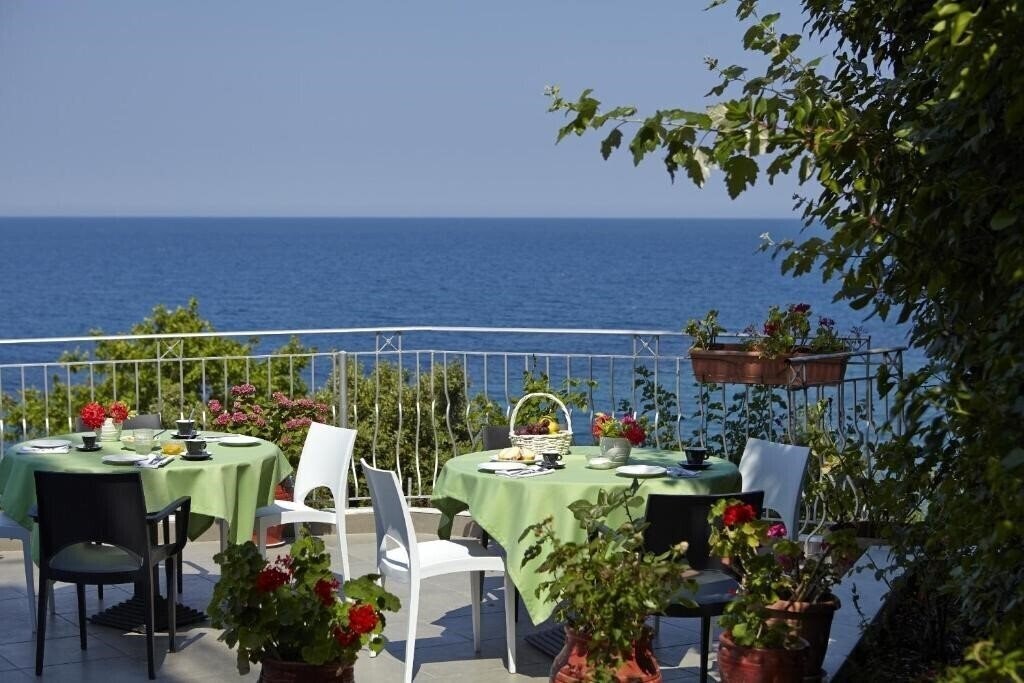Фото Alkyonis Hotel Platamonas 3*