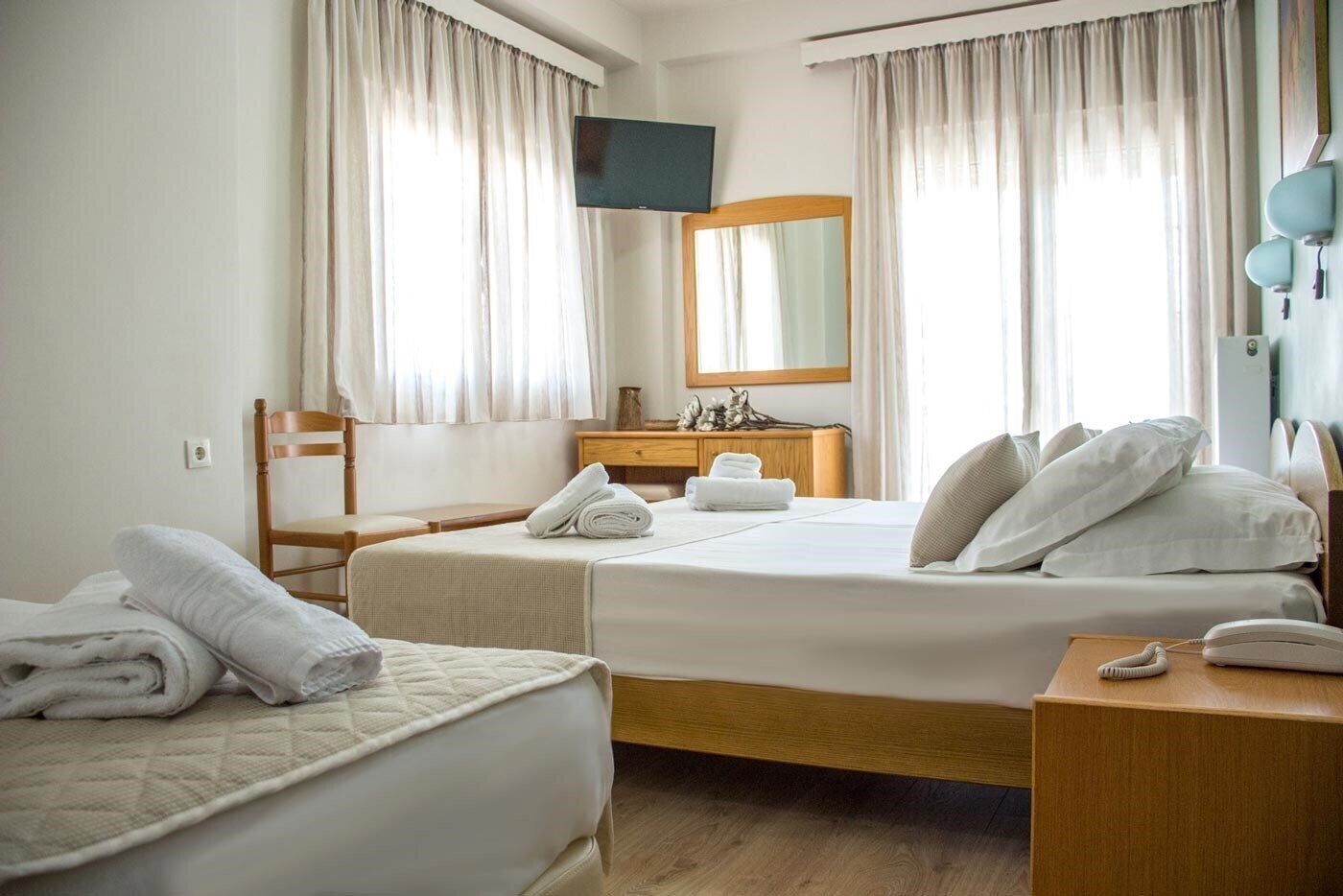 Europe Hotel 3* суреті