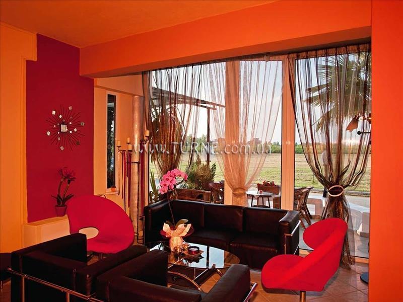 Kouros Hotel 1* фотосуреті