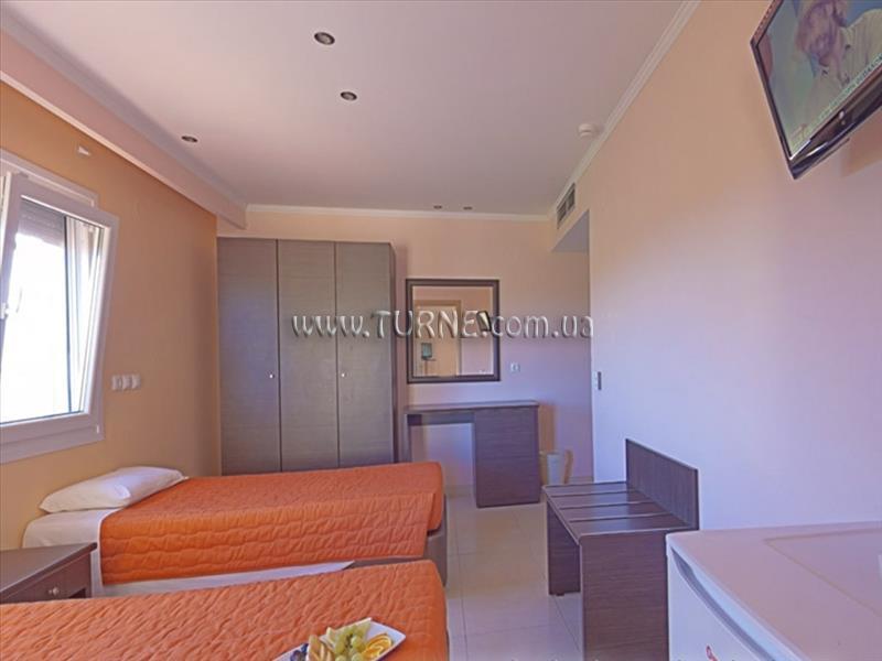 Grand Platon Bomo Club 4* фотосуреті