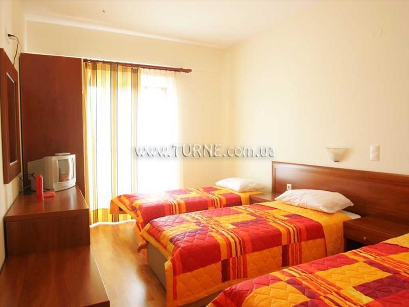 Отель Metropole Hotel 2*