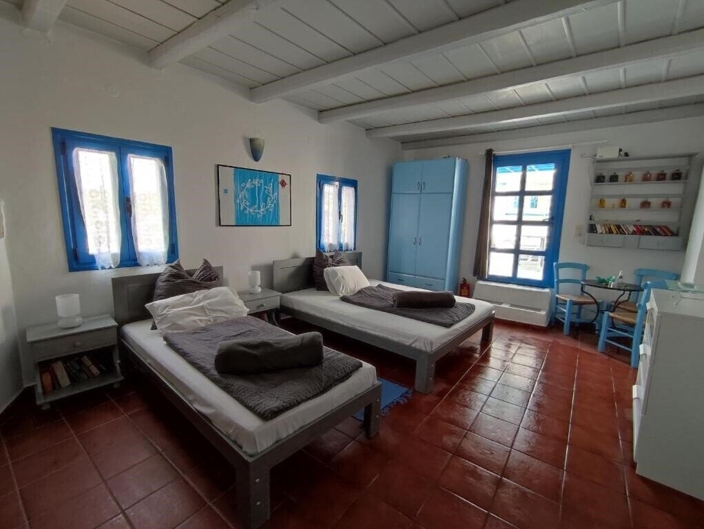 Xenonas отель без категории суреті