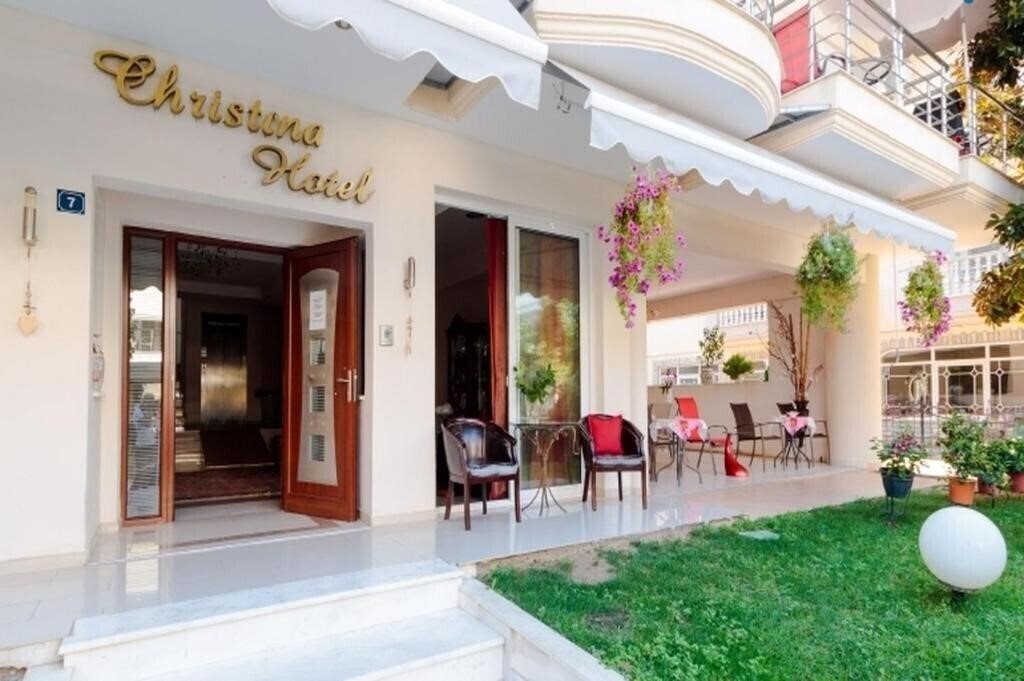 Christina Hotel 2* суреті