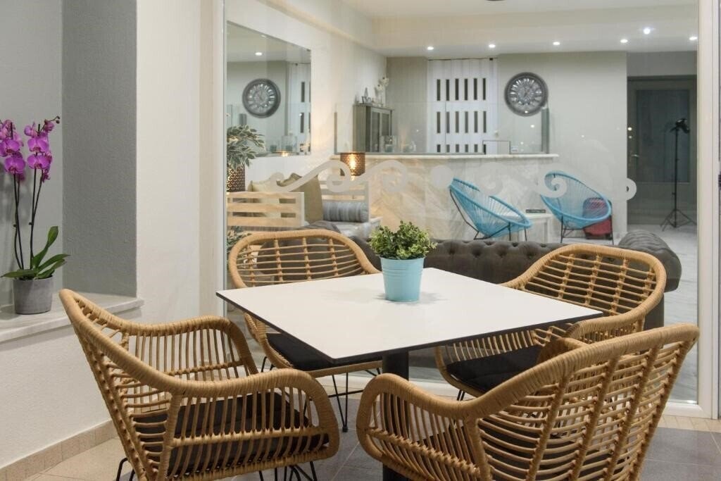 Картинка Aqua Beachfront Elegant 3*